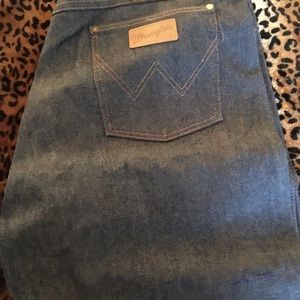 Men’s New Wrangler Jeans